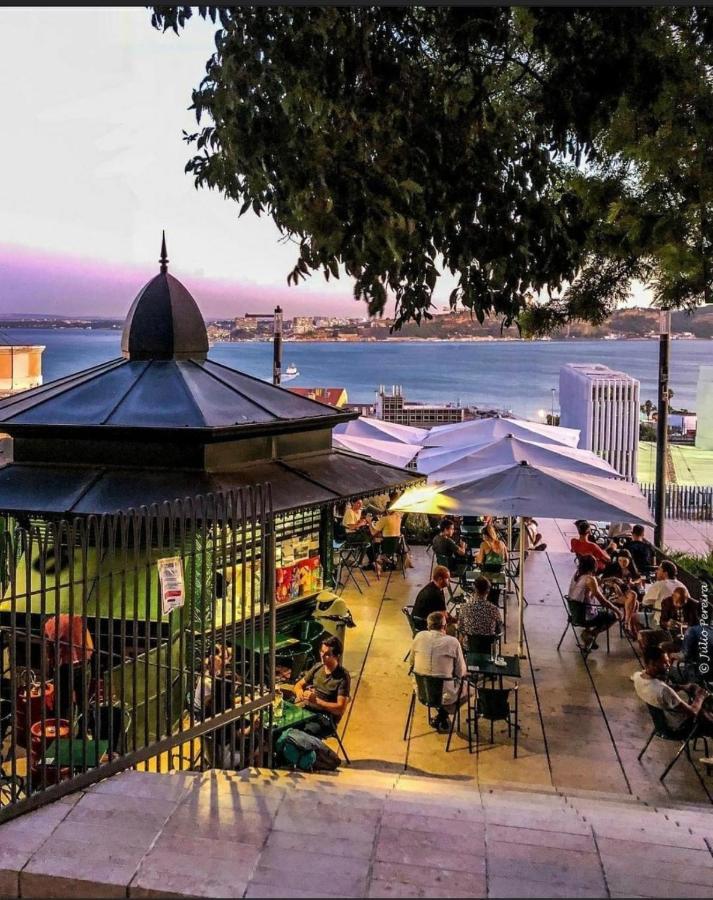 Tejo House River Lisbon 阿尔马达 外观 照片