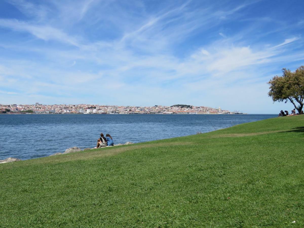 Tejo House River Lisbon 阿尔马达 外观 照片